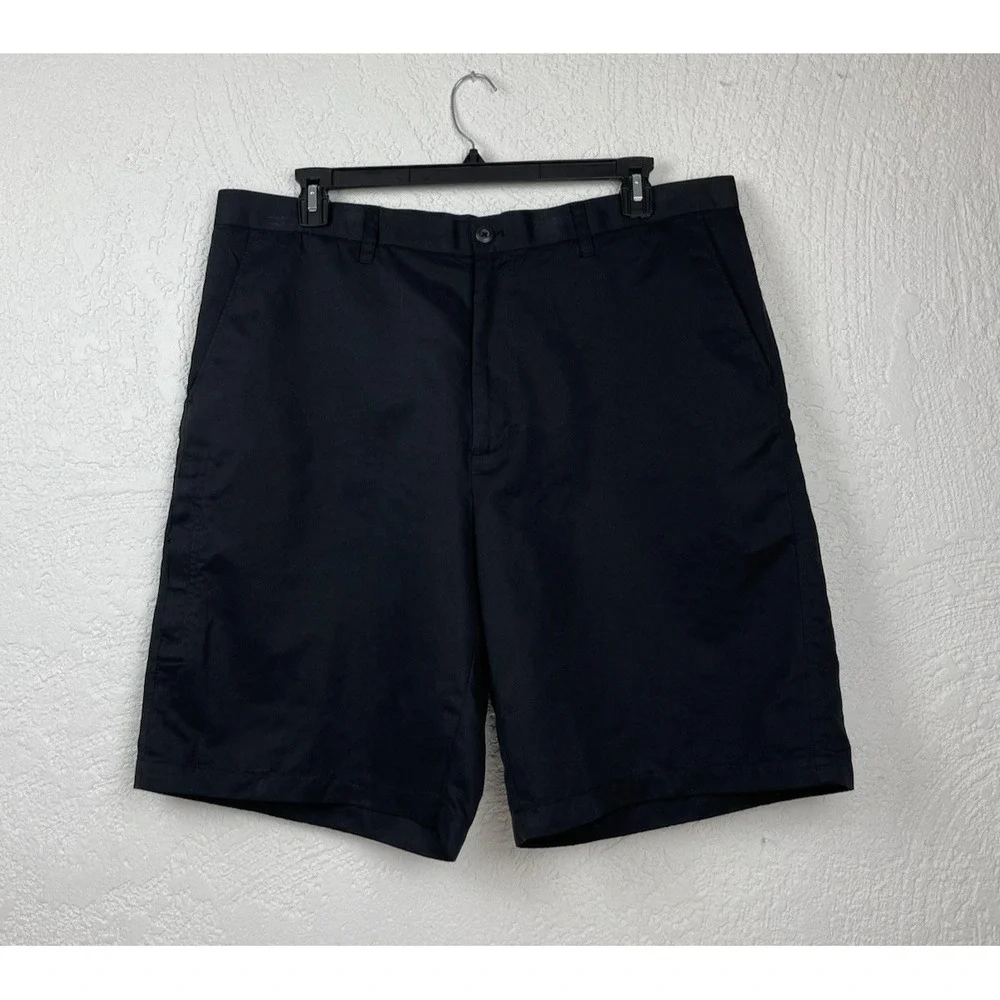New IZOD XFG Golf Shorts Mens Classic Fit Black Flat Frnt Style5063 Size 40  NWT